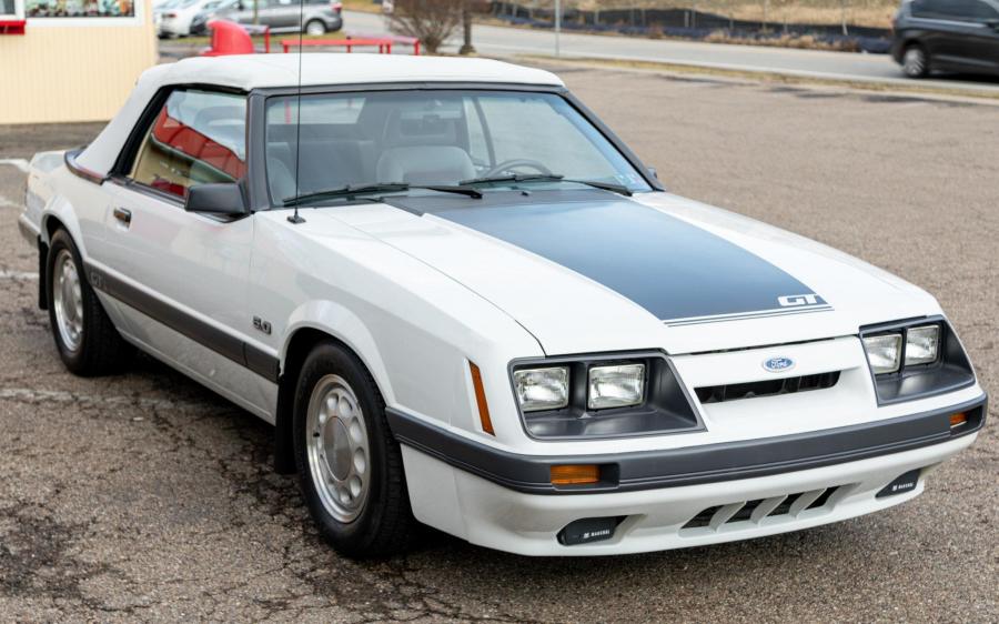 Ford Mustang GT 5.0 Convertible (66B) '1985